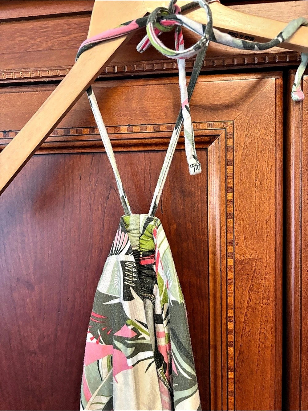 Patagonia Women's Floral Coverup Green Pink XL Like New - Picture 6 of 6